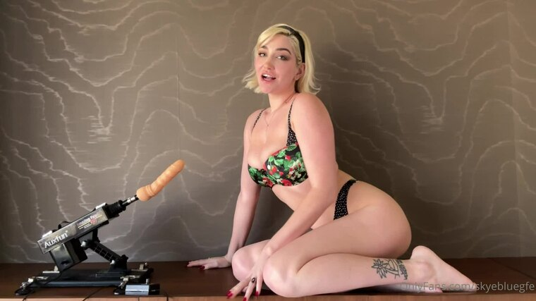 Playing With My Fuck Machine