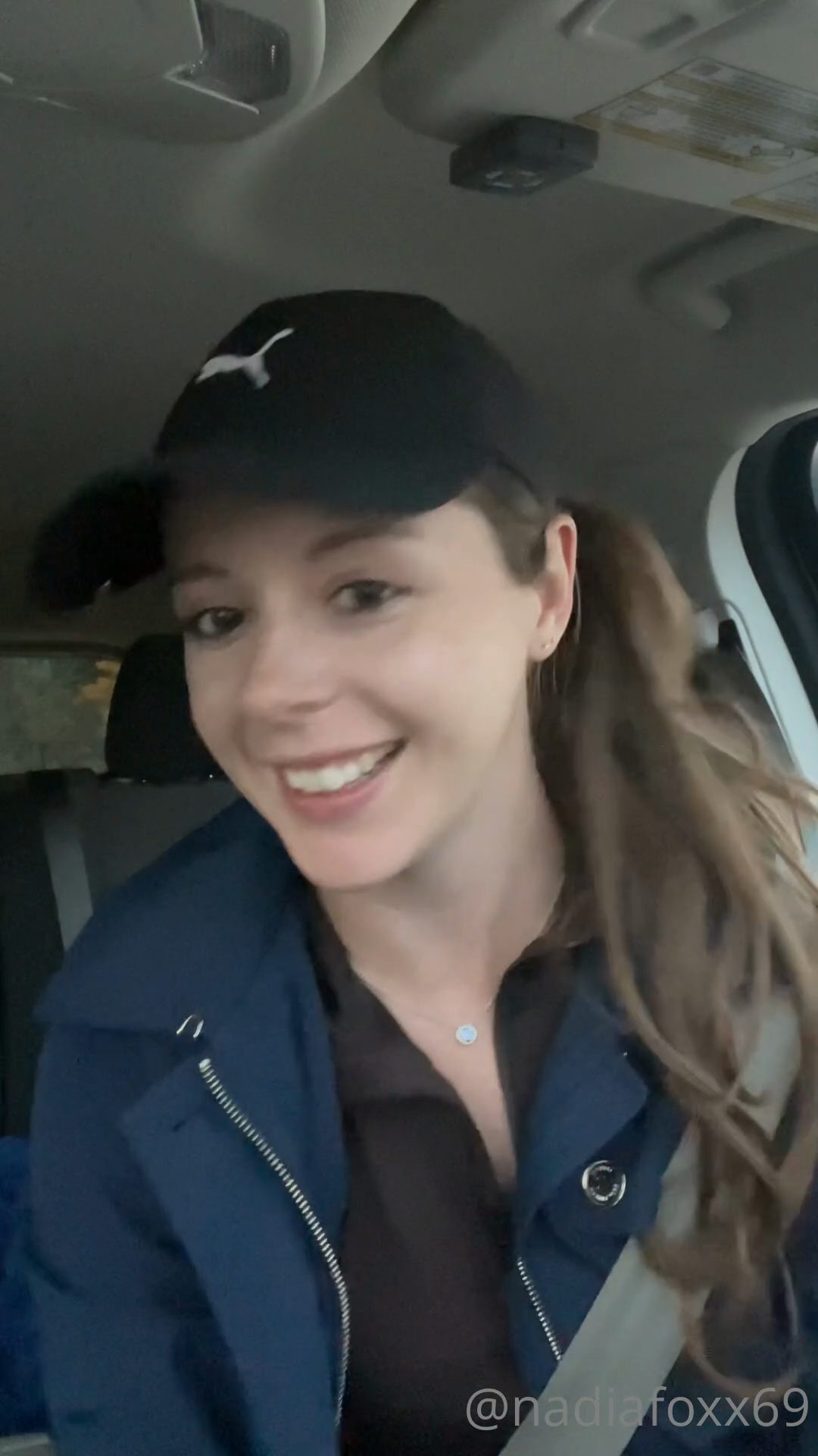 Omgggg Look It's A New Starbucks Drive Thru Video!!