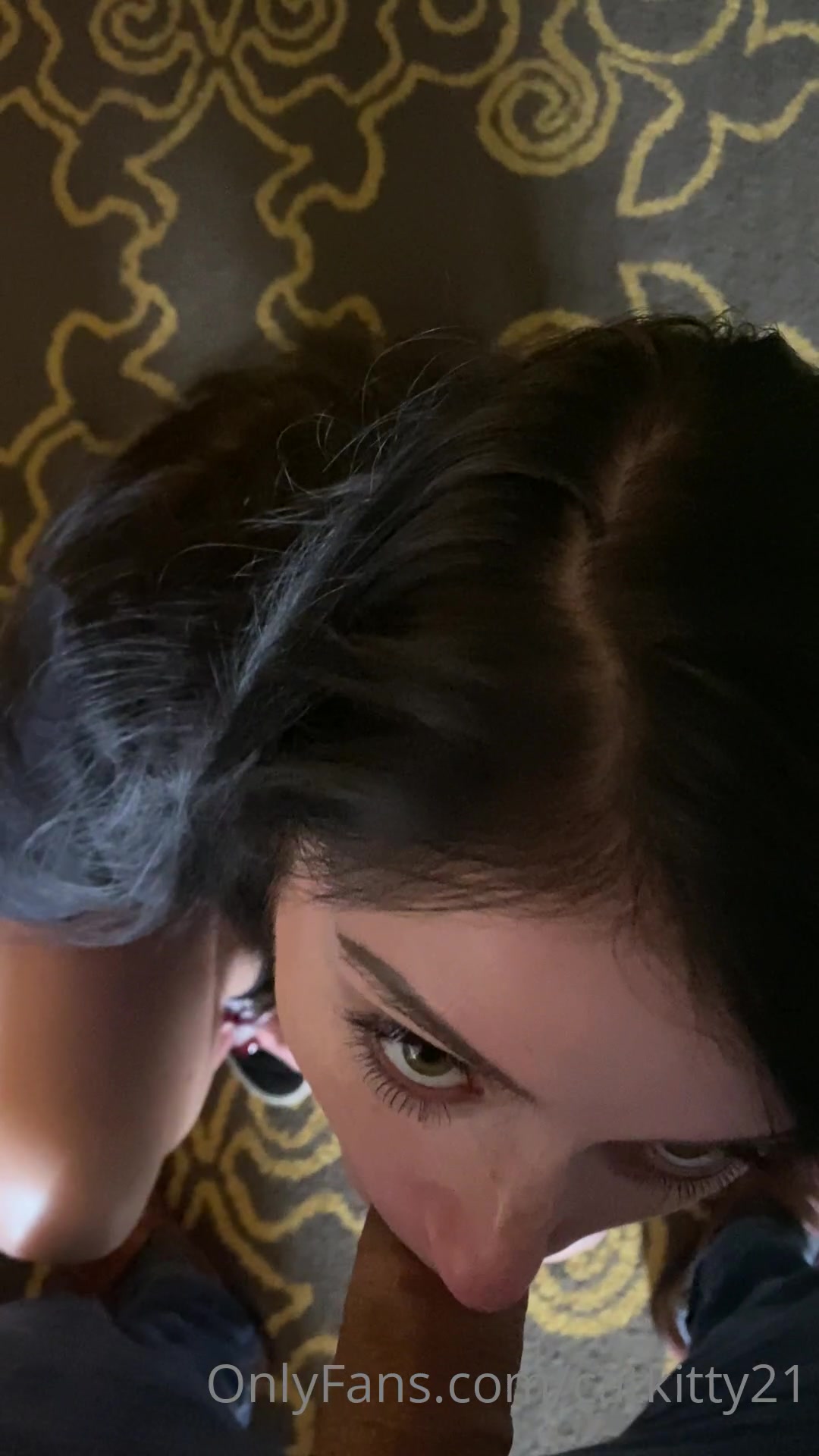 I Open My Mouth Whenever He Asks! I'm A Free Use Girl