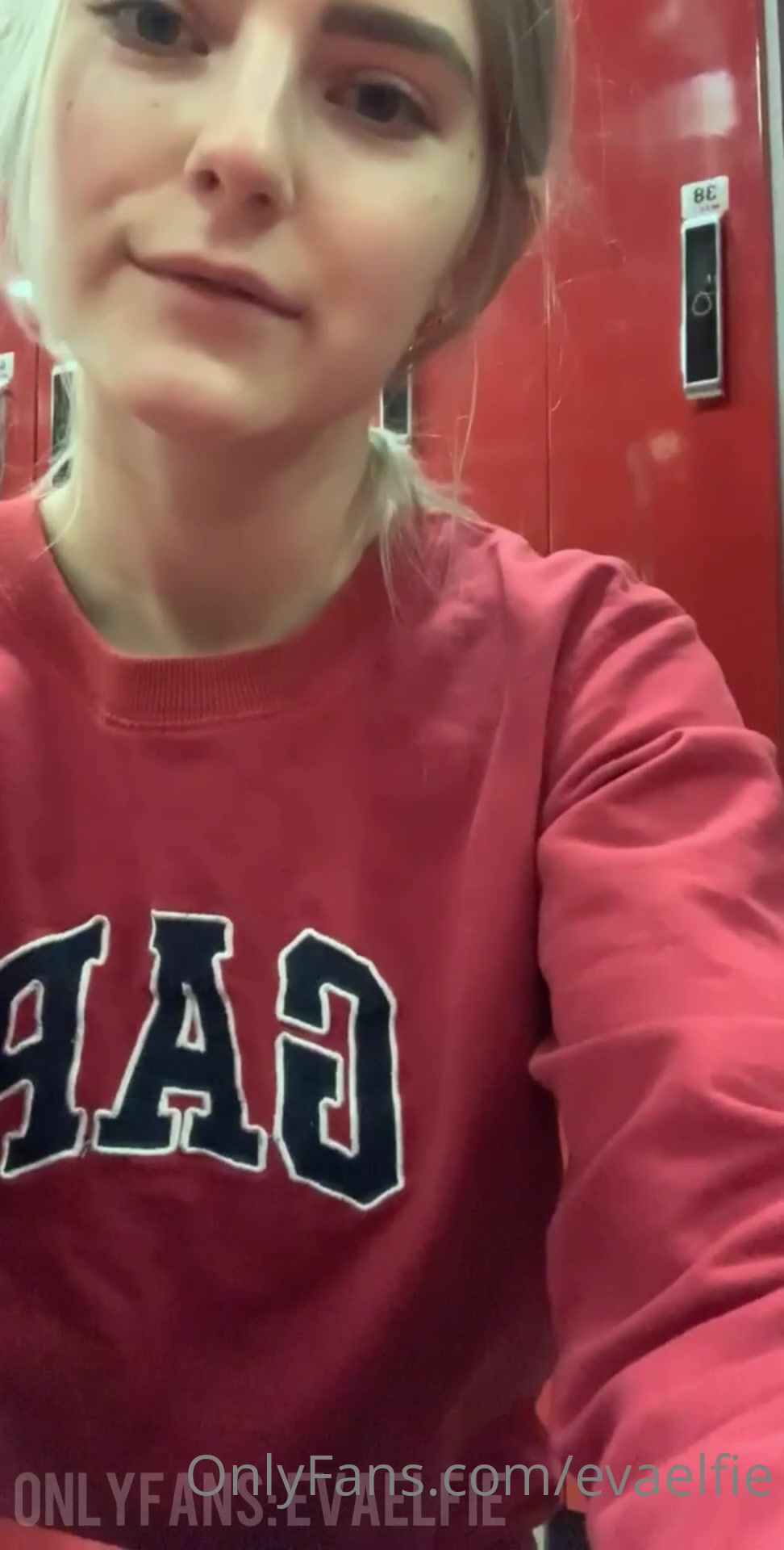Bad Girl In Gym ?