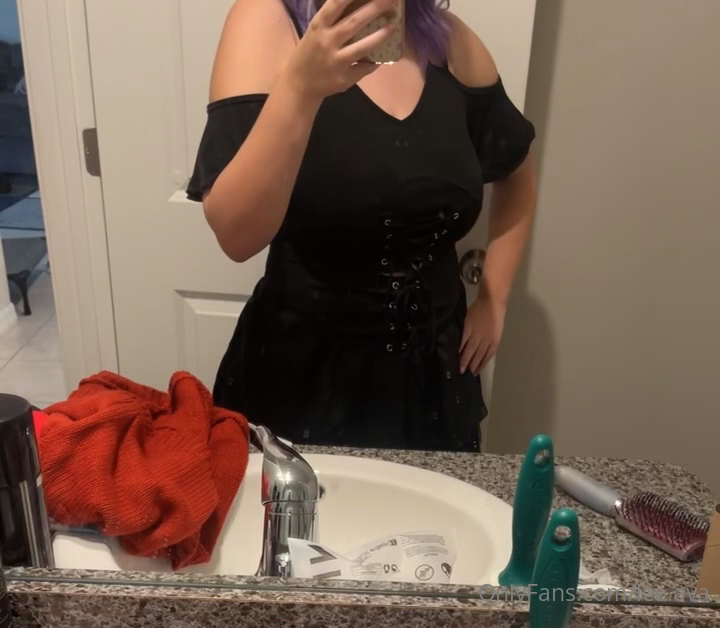 Cute Little Outfit Video :3