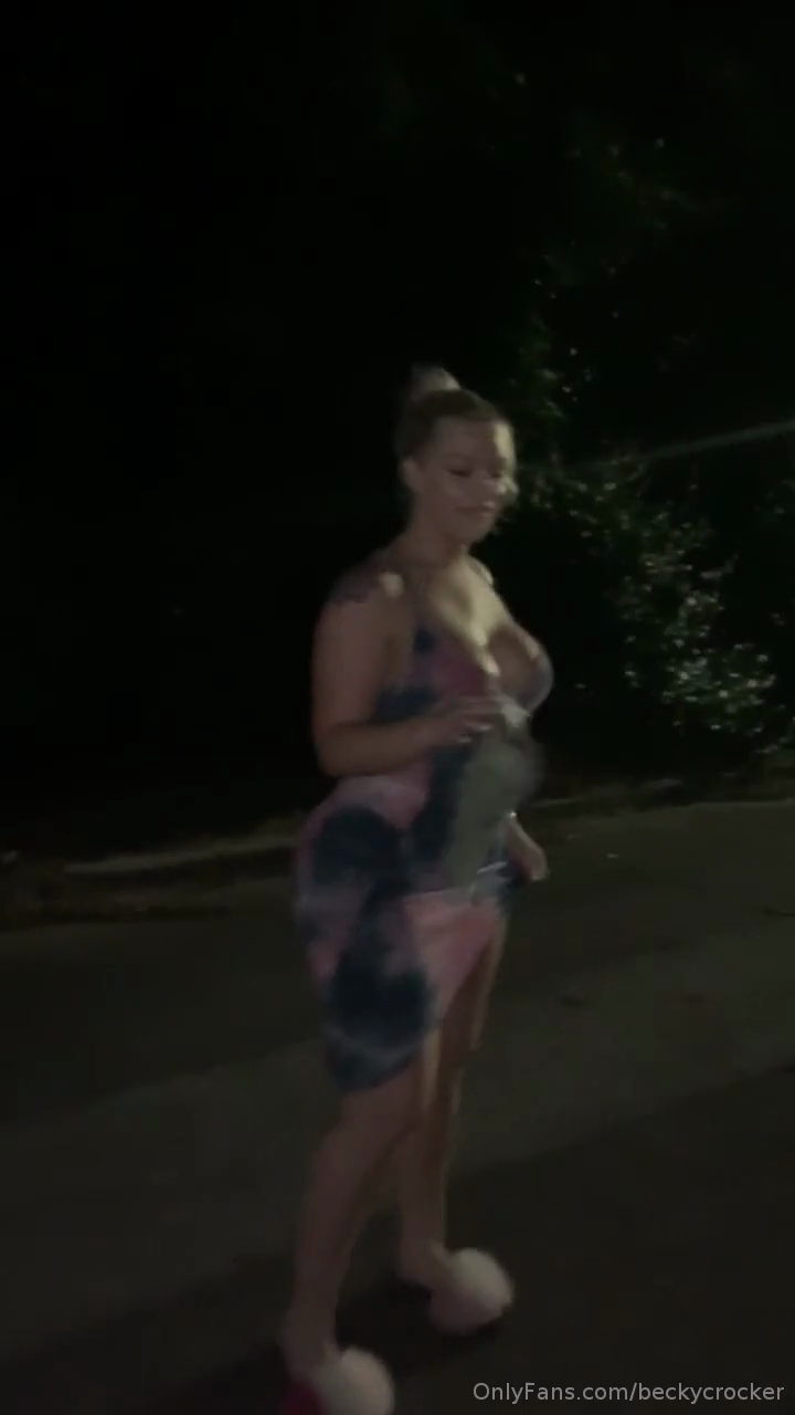 Horny Streaking!