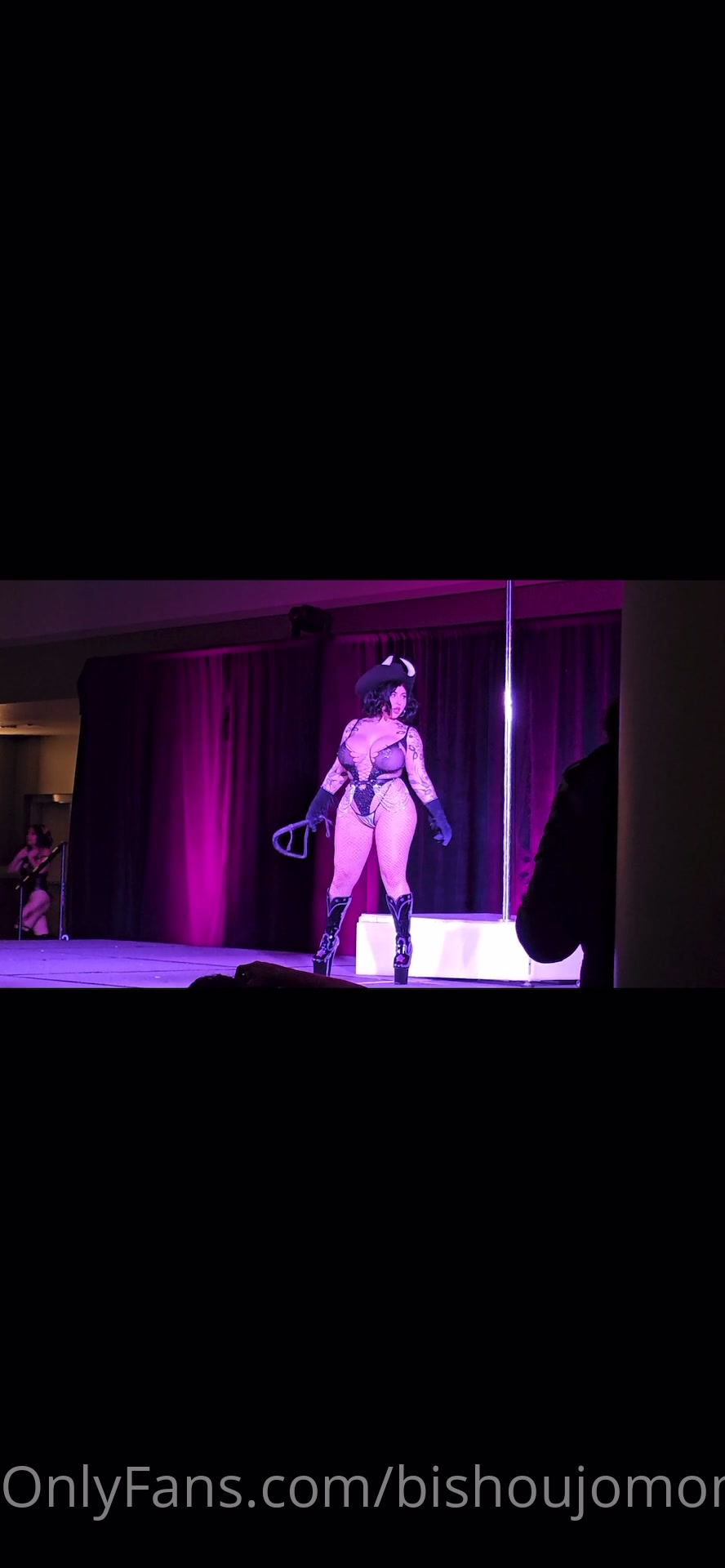 Waifu Expo Burlesque Show!!