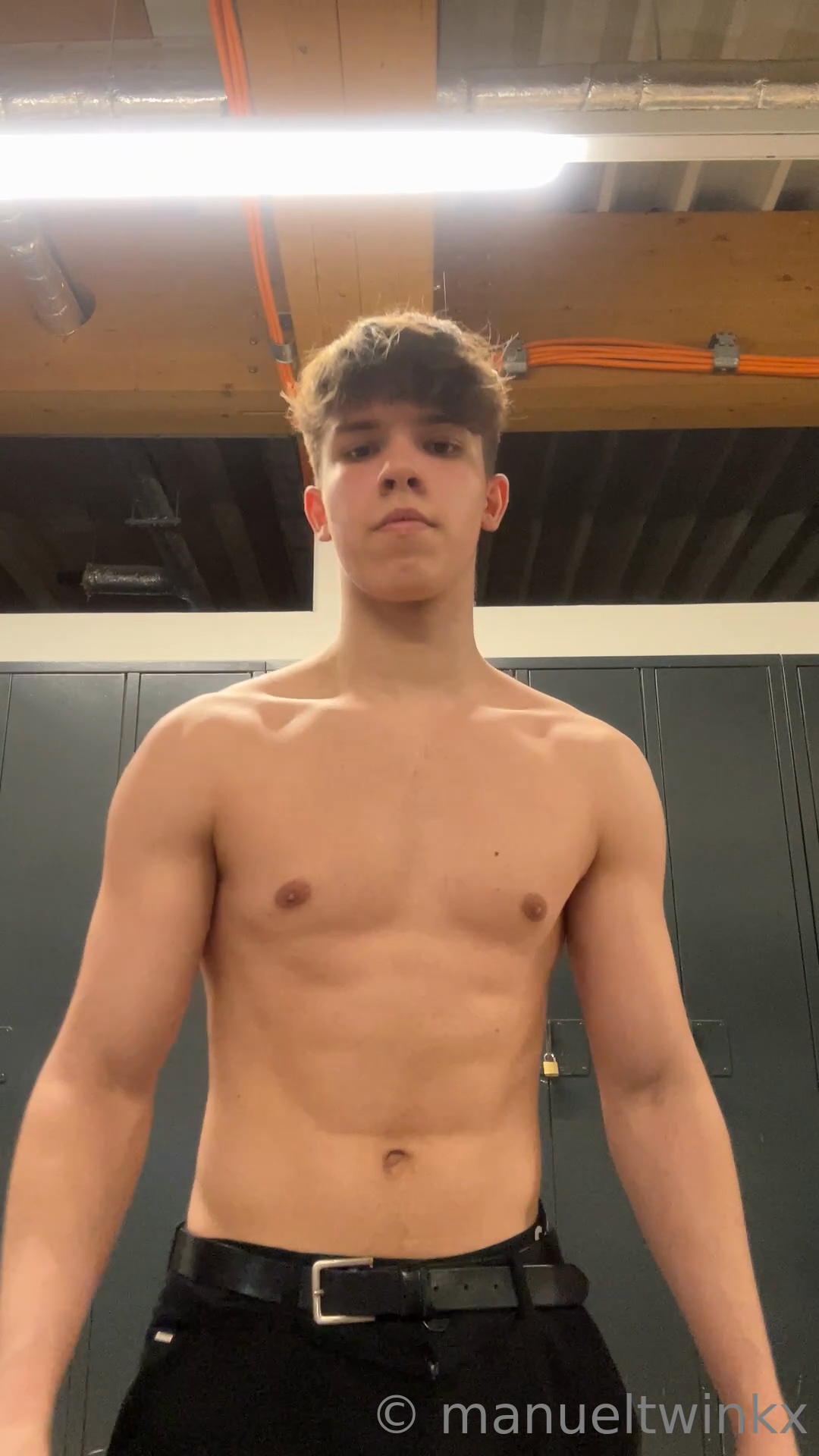 Sending Hugs From The Gym