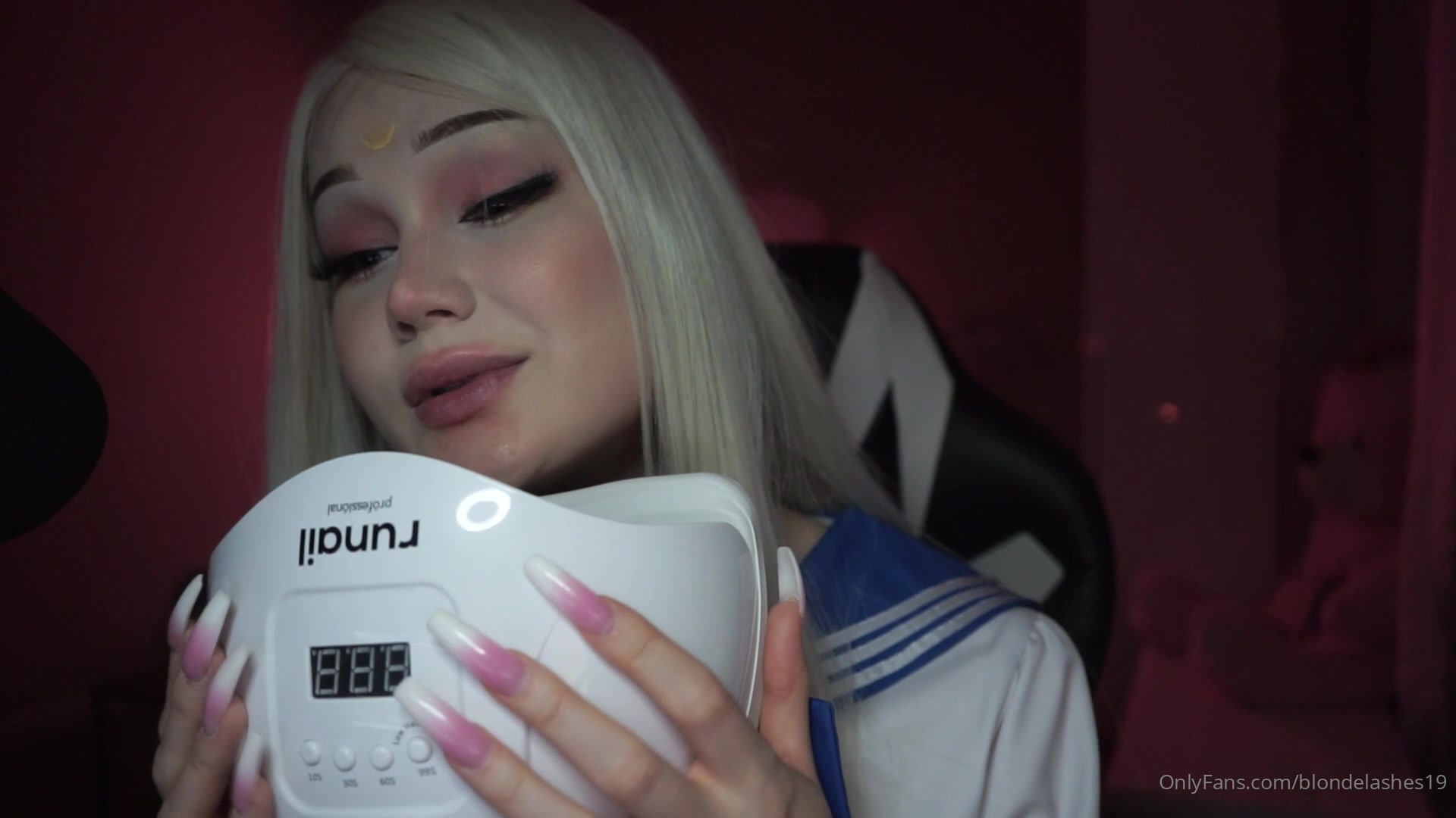 ASMR/ Nailsstuff, Outfit Sailormoon + Tits Update/Whispering