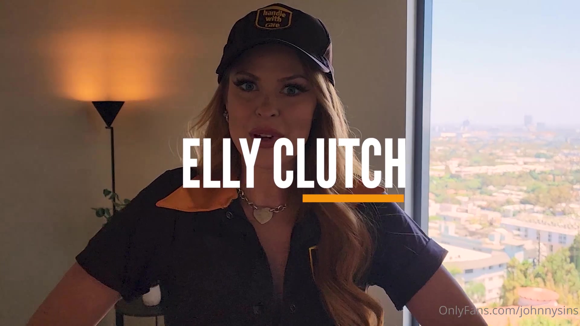 Brand New Smoking Hot Redhead @Ellyclutch