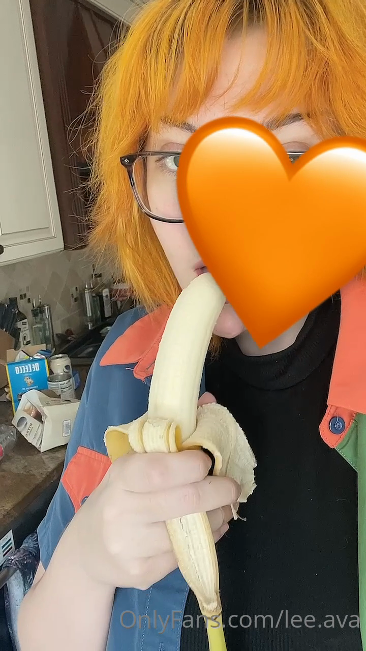 Filler Post Of Me Deep Throating A Banana