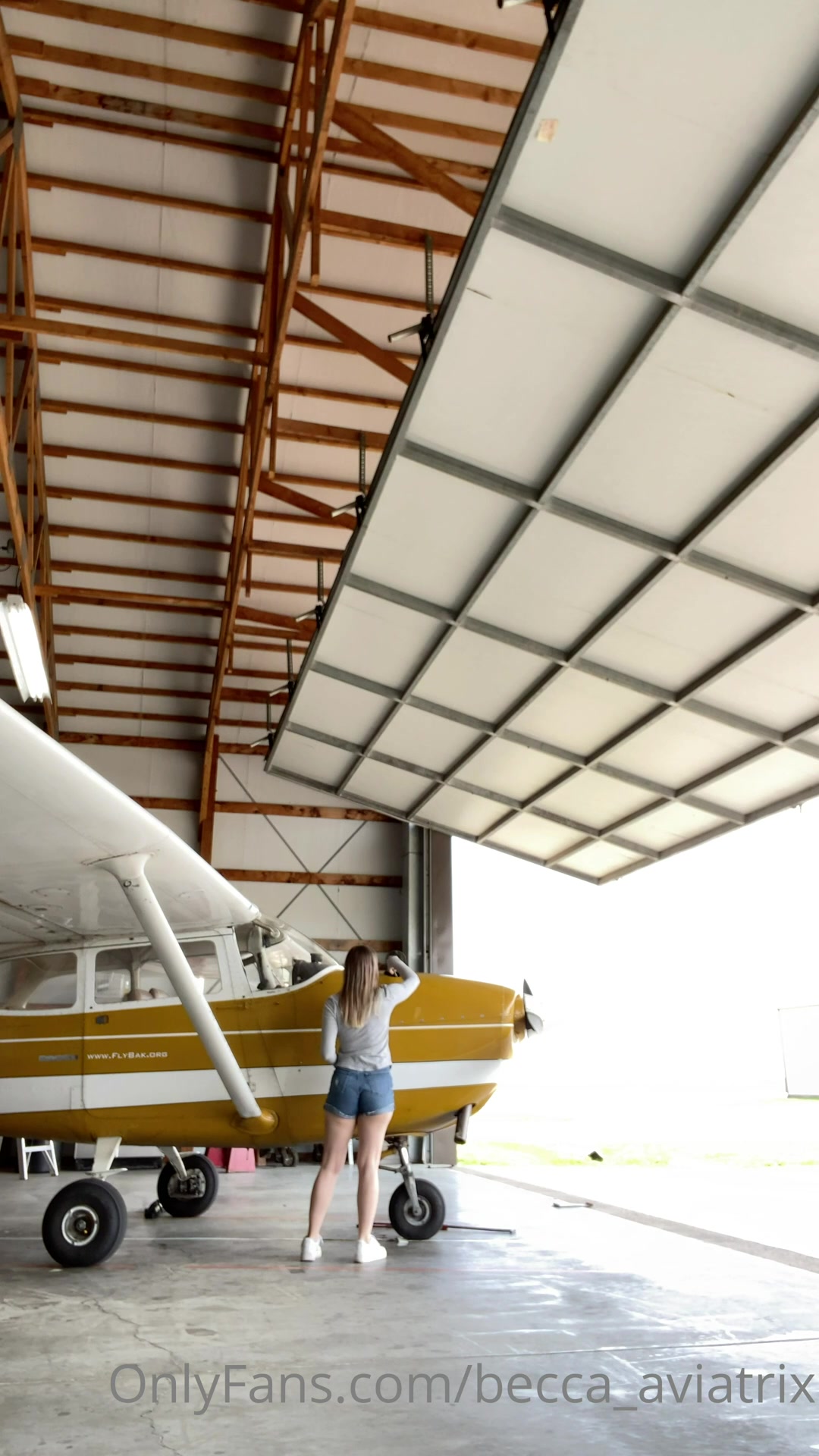 Aviation ASMR! Turn Your Sound Up