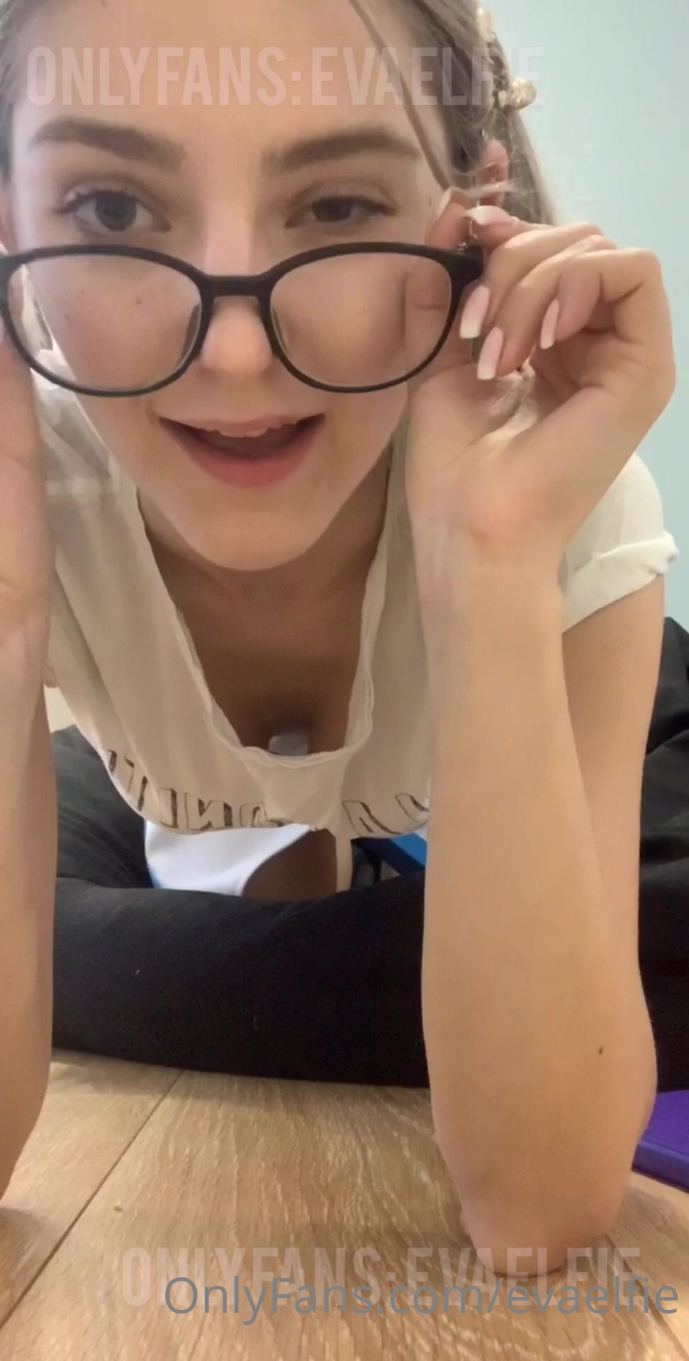 Your School Girl Full Video