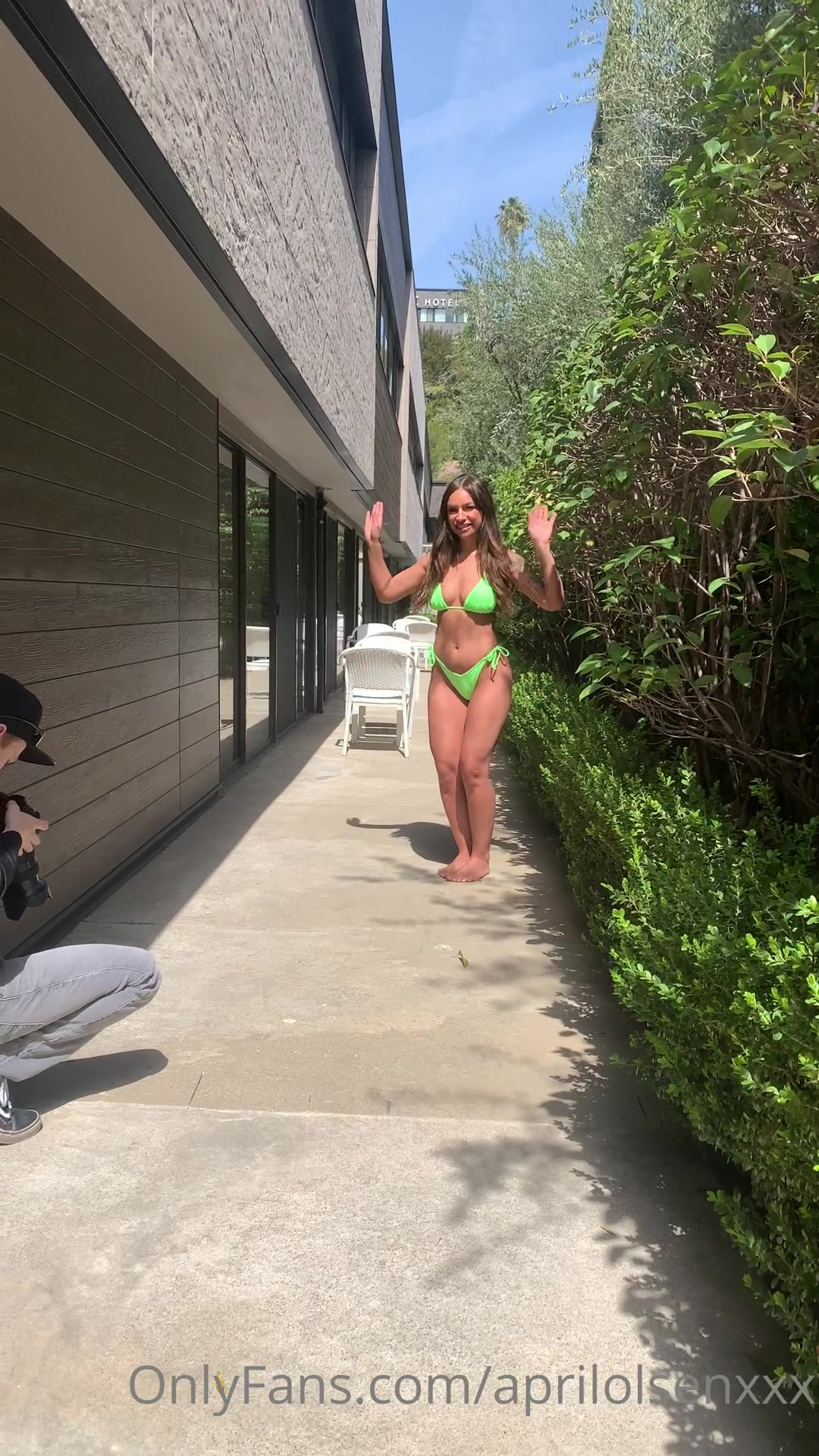 The Green Bikini Is Back For Today's Shoot At The Flourish! 2/2