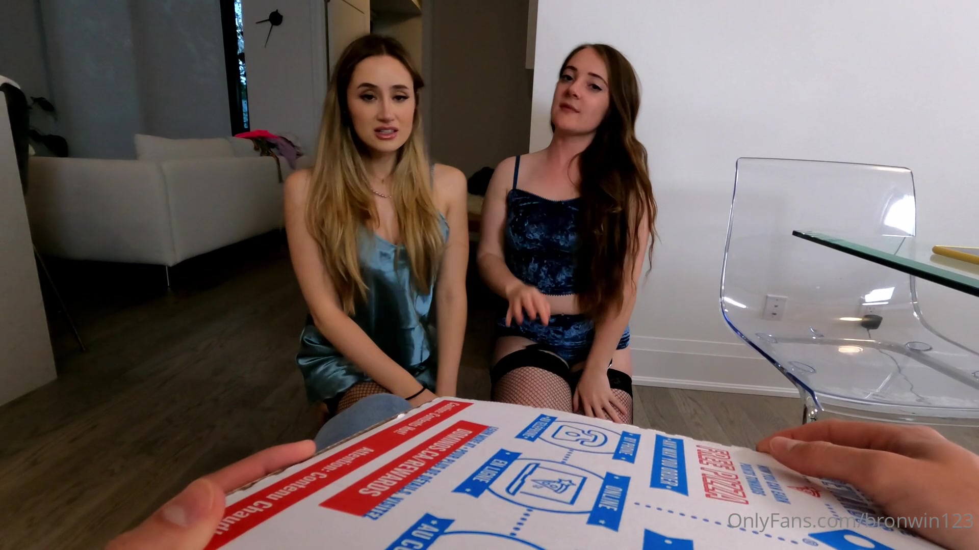 Pizza Delivery Guy Threesome