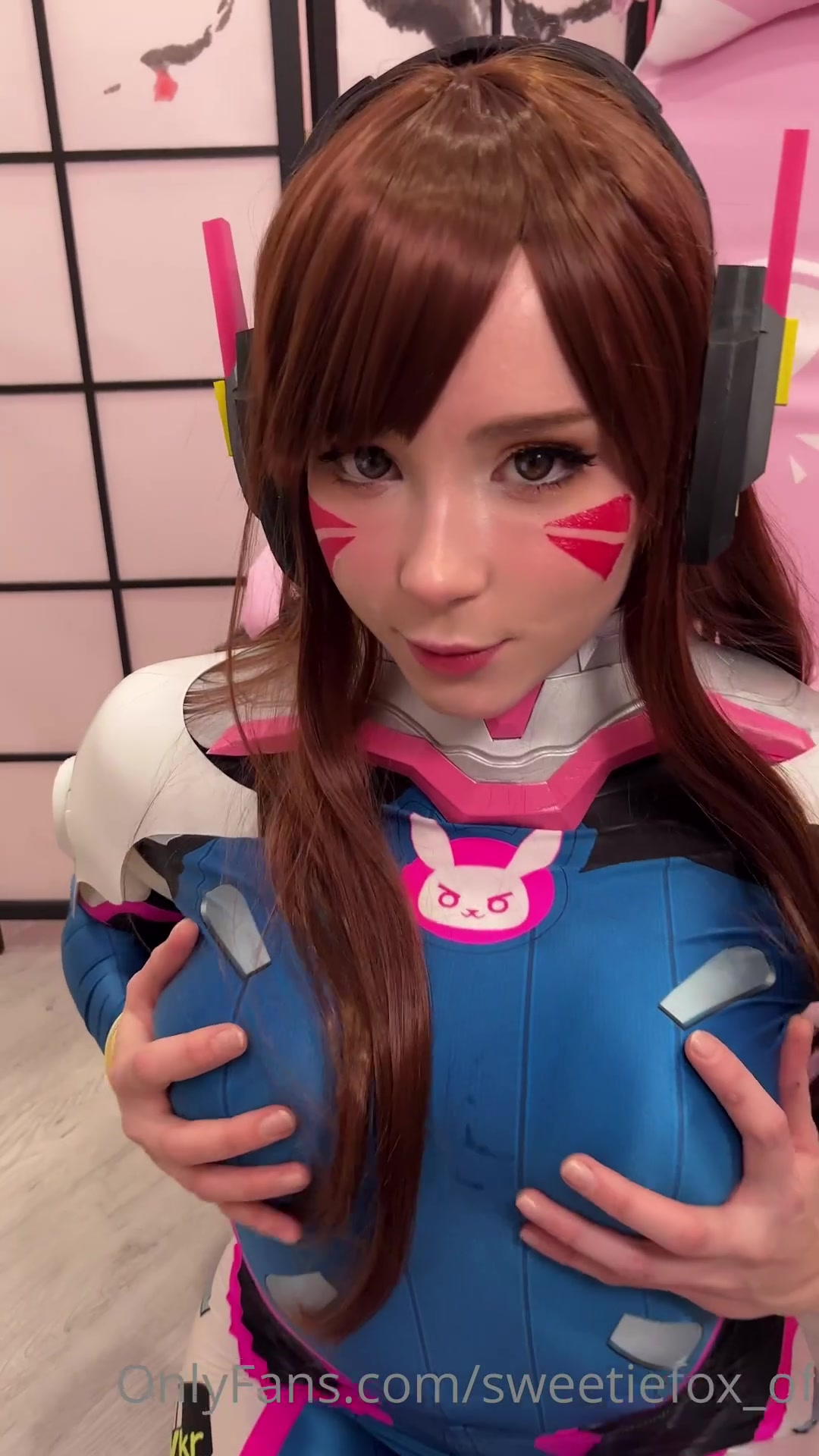 Dva Cosplayer Sucks Dick After Tiktok Shooting
