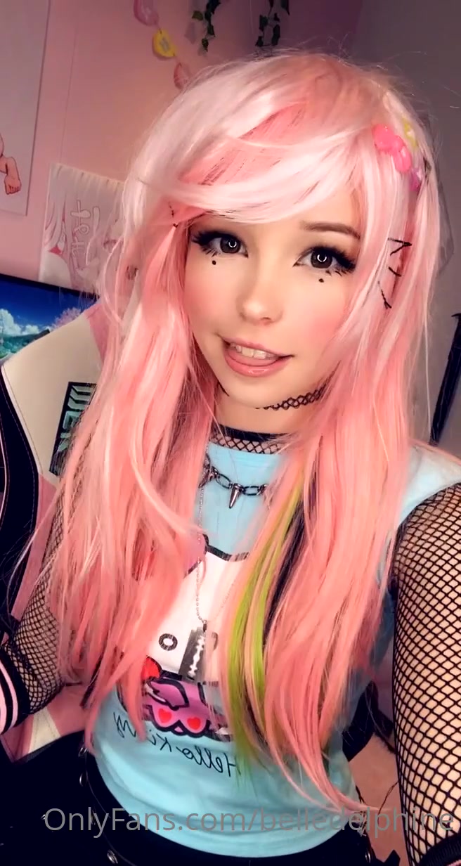 Just Singing To A Bunch Of Cringe Songs 4/6