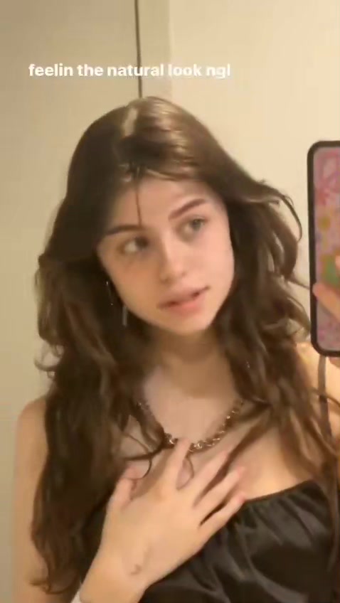 Hannahowo 1235469327