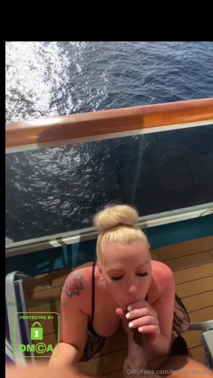 Getting Dicked Down On The Cruise Ship