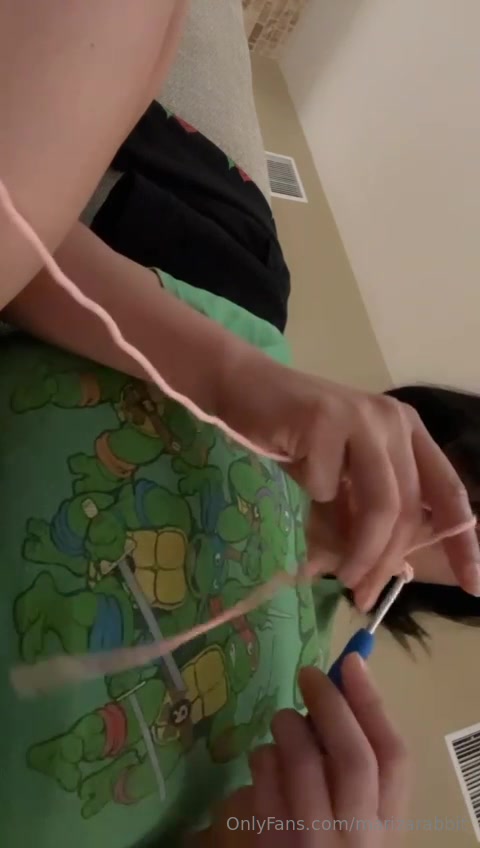 Want Me To Knit Your Dick A Scarf?