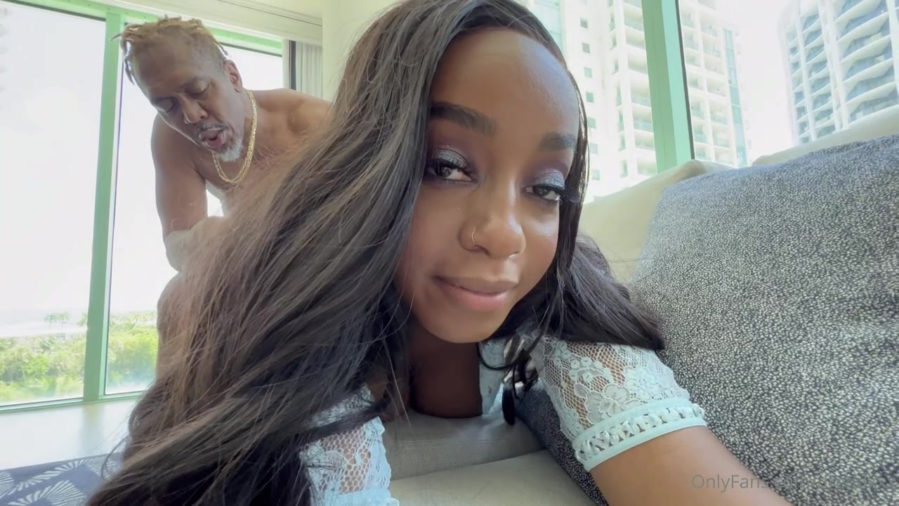 Lily Starfire vs Dredd First Round