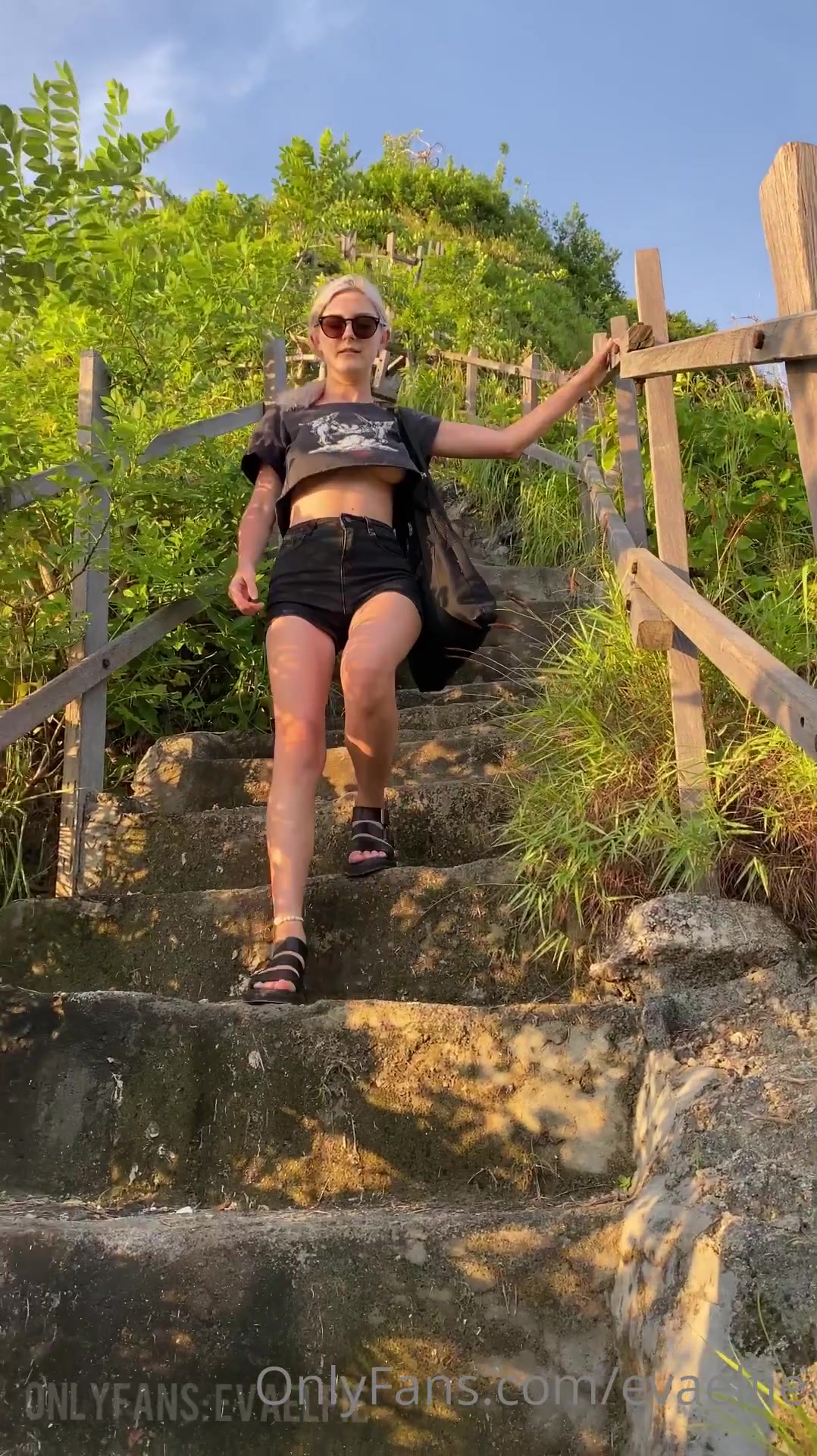 When You Have Big Boobs And Small Top