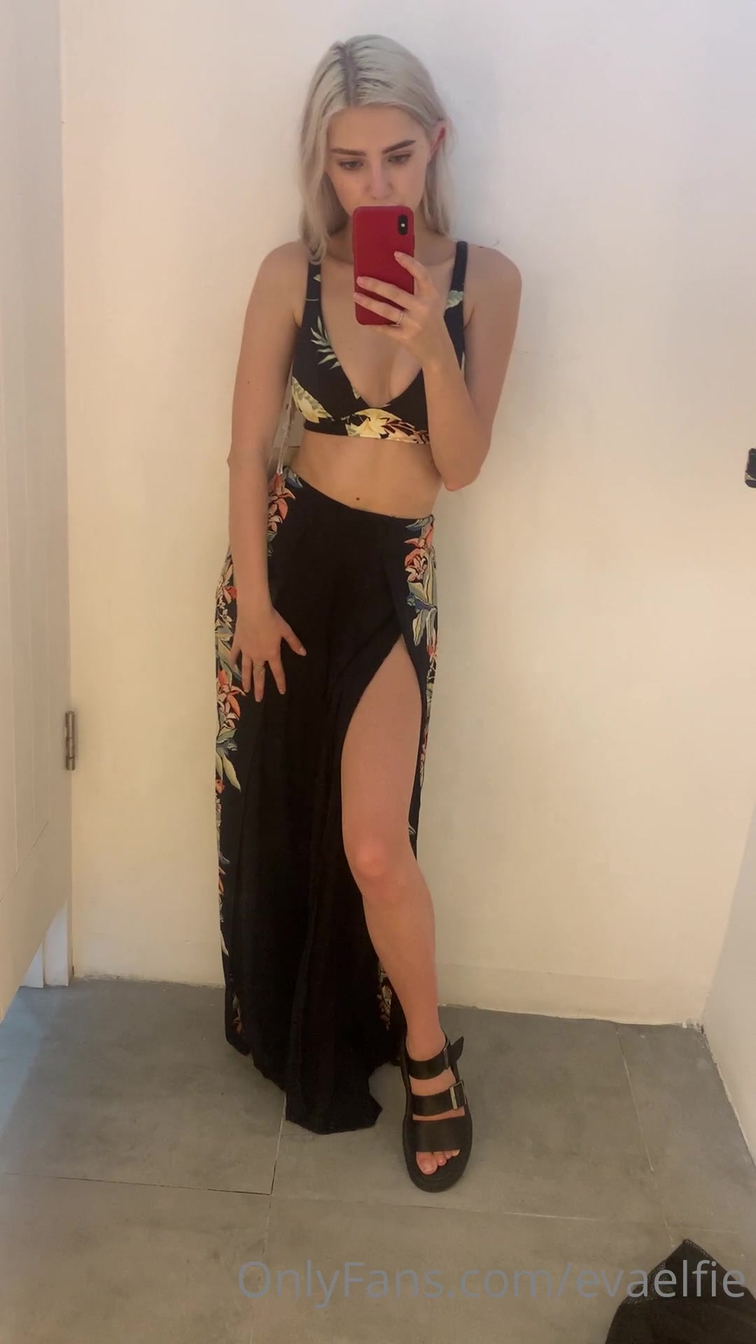 Hey Babes How Do You Like This Outfit?