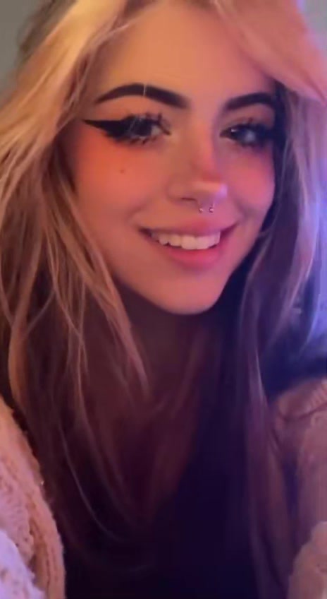 Hannahowo 1277833072