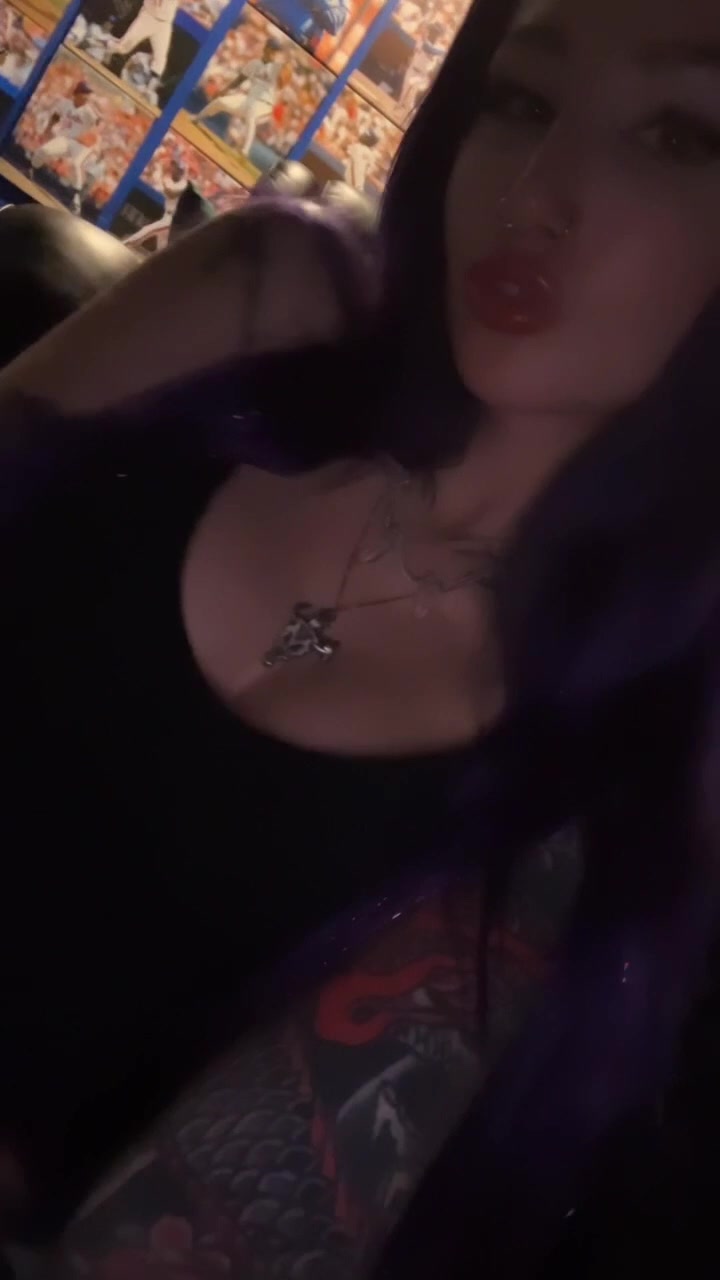 Tities! Spending Time With Fam For This Holiday Week, Have Fun And Stay Safe Today