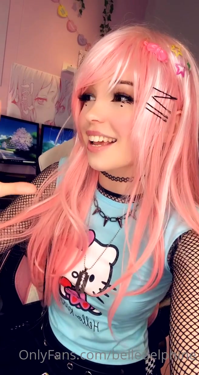 Just Singing To A Bunch Of Cringe Songs 6/6