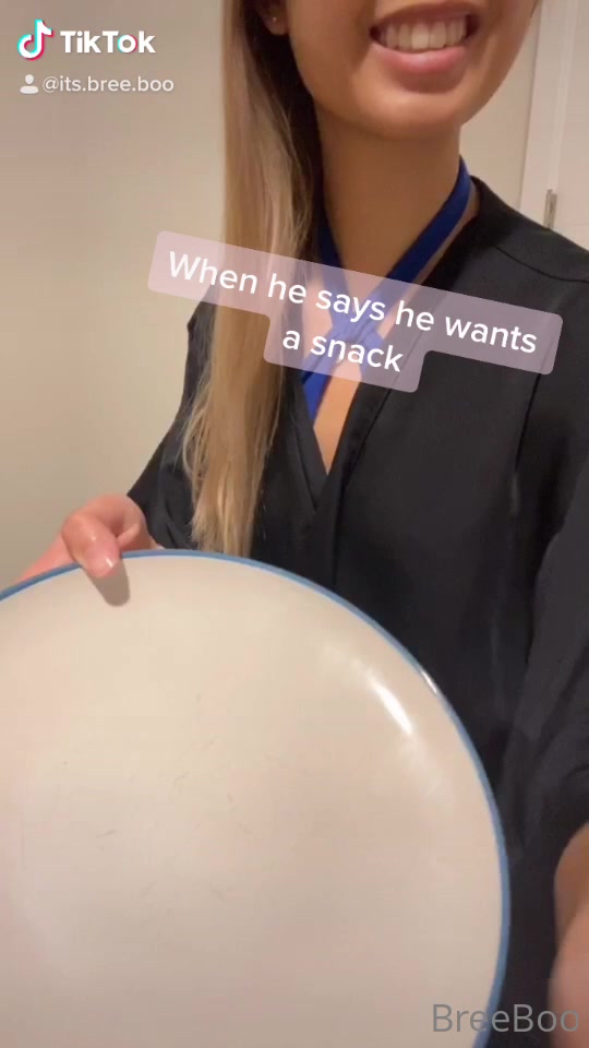 So I Made This Tiktok Yesterday.. The One In The Bikini Got Removed For Violating Guidelines 2/3