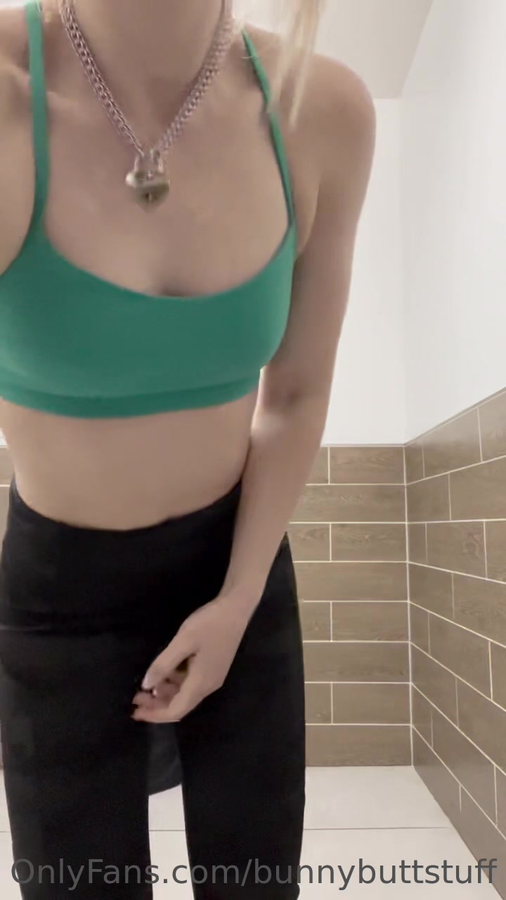 Making Sure My Plug Stayed Clean Right After The Crossfit