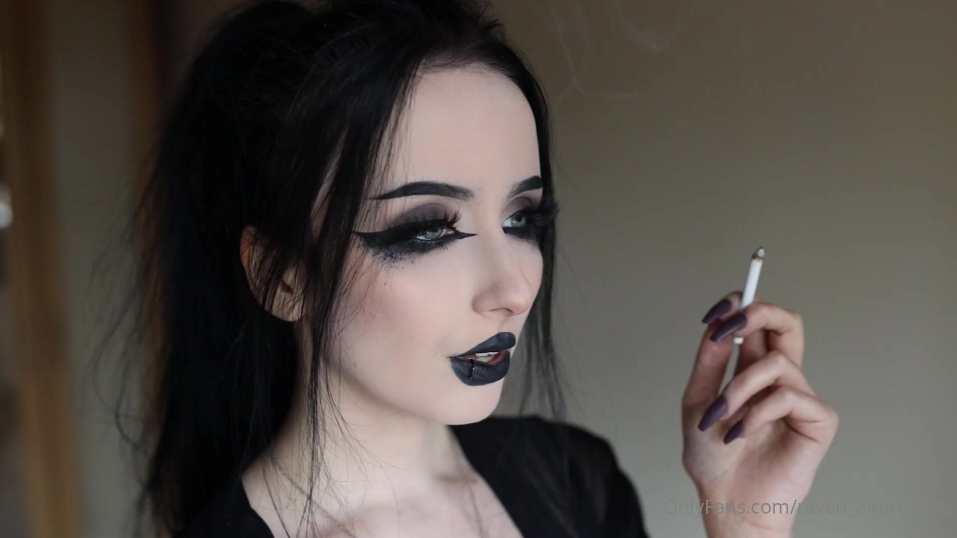 Gothic Smoking