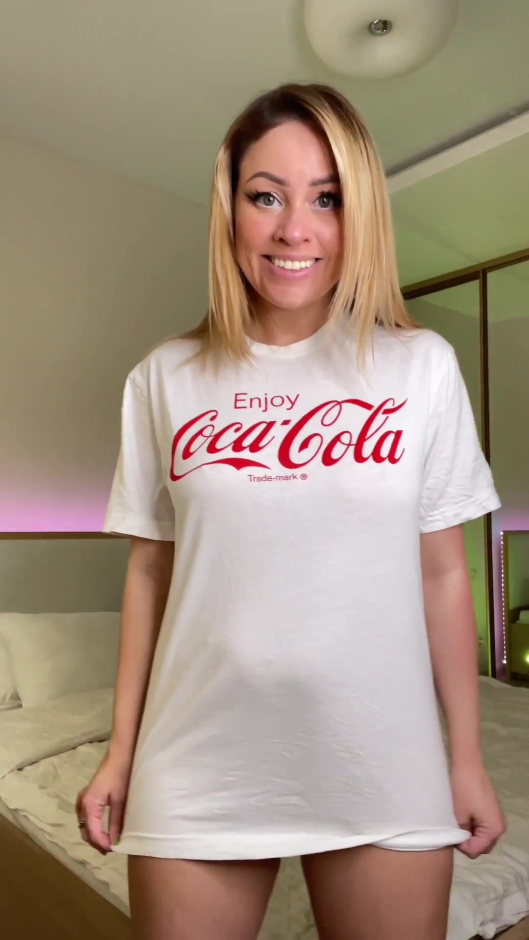 Do U Like When I Wear Basic Tshirts?