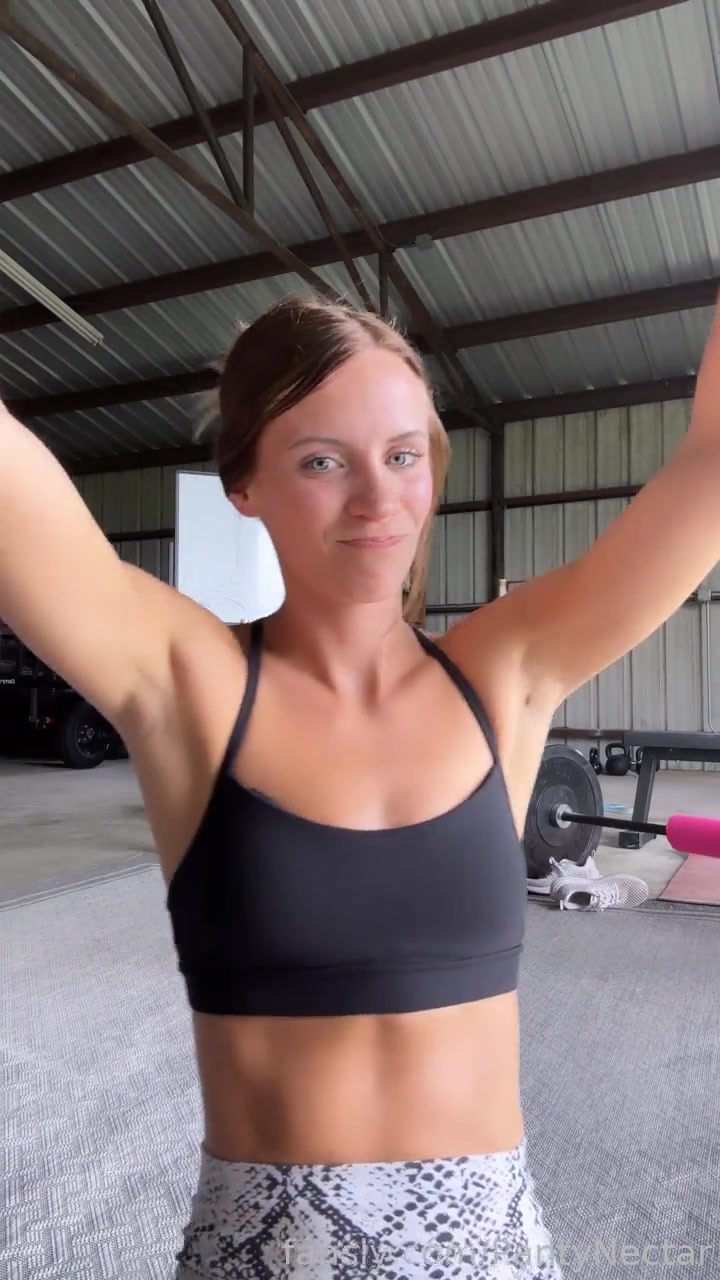 How Working Out And Jamming To Music Makes Me Feel