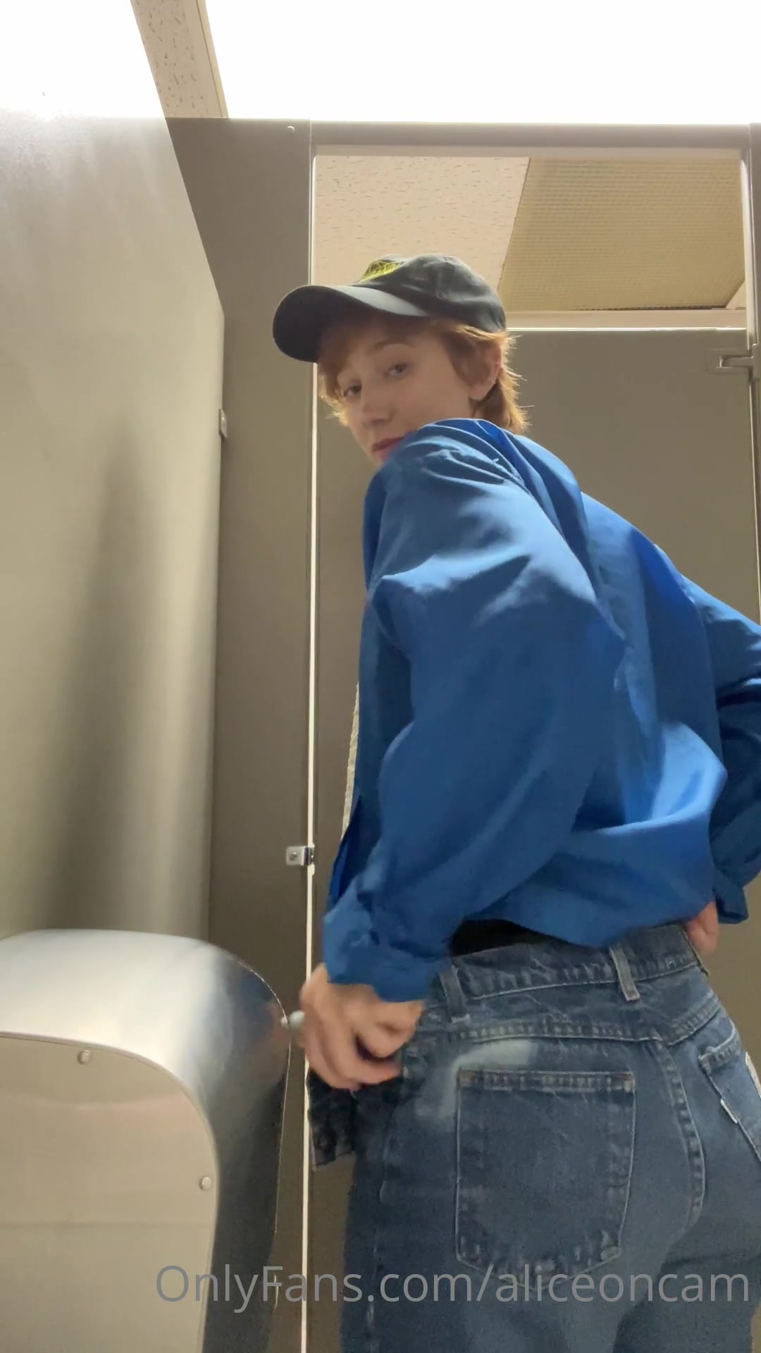 Bathroom Stall Buttplug Insertion